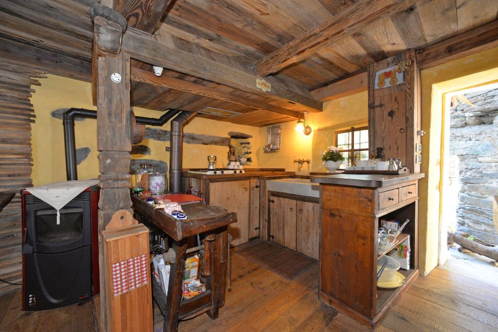B&B Il Torchio Saint-Vincent Exterior foto
